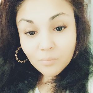 Meet your Posher, Delilah